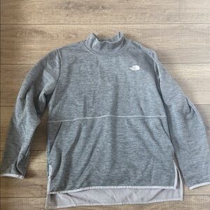 The North Face women’s  Heather Gray Turtleneck fleece lining sweatshirt Med/Lar